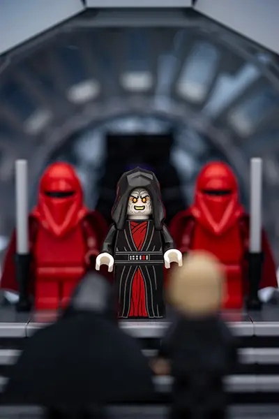 LEGO Emperor Palpatine 01